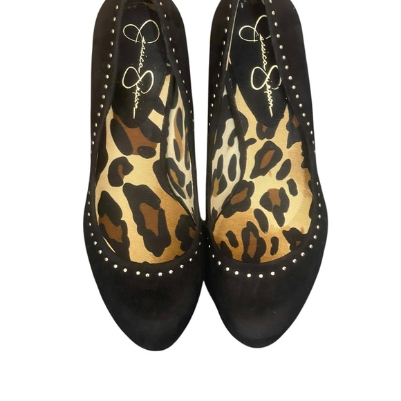 Jessica Simpson Debbie Platform
Studded Pumps 7.5B - Picture 6 of 10